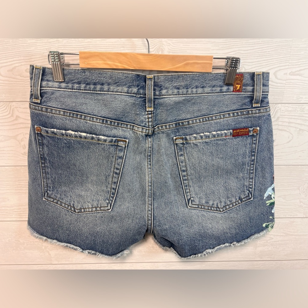 7 For All Mankind Women’s Painted Denim Shorts • Size 29” Waist • Raw Hem - Picture 2 of 13